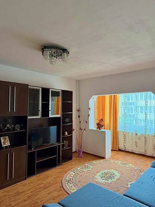 Inchiriez apartament 2 camere zona centrala