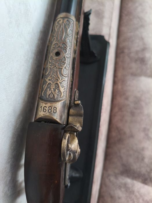 Сувенирный пистоль 17 века