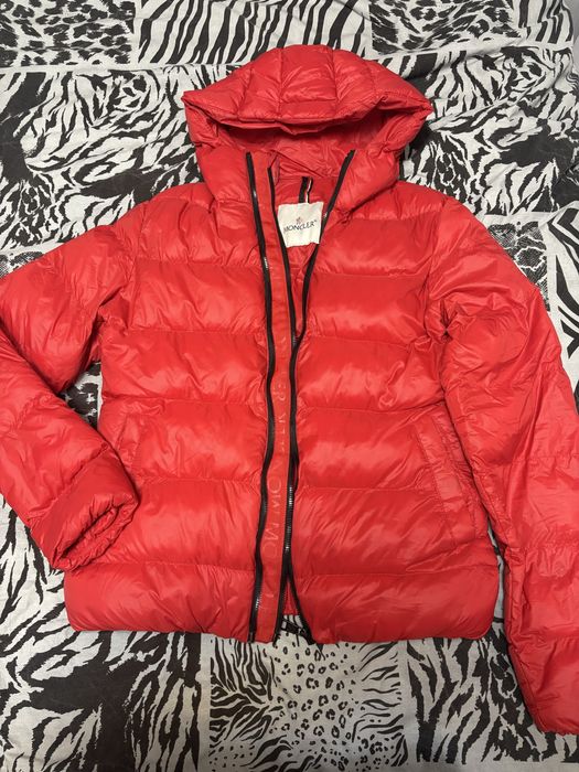 Moncler женско яке