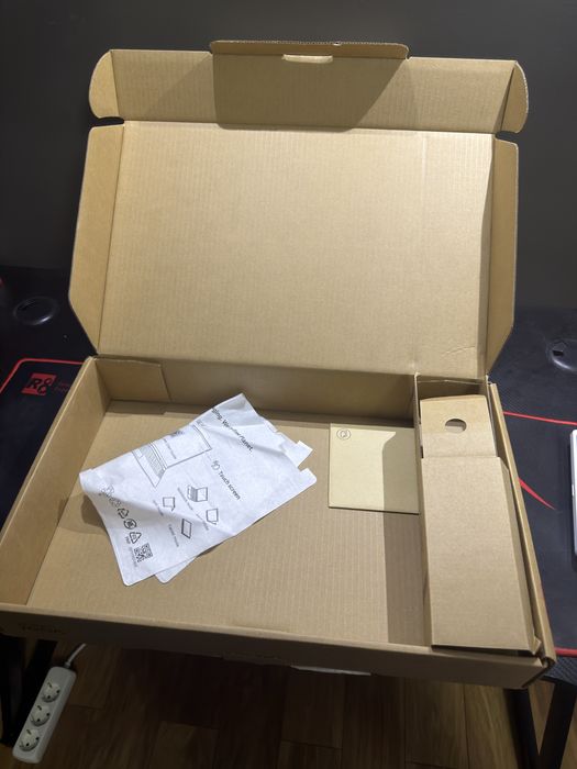 Лаптоп LENOVO YOGA 7 2-IN-1