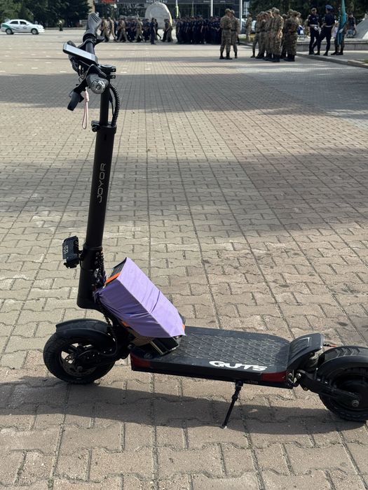 Электросамокат JOYOR T6