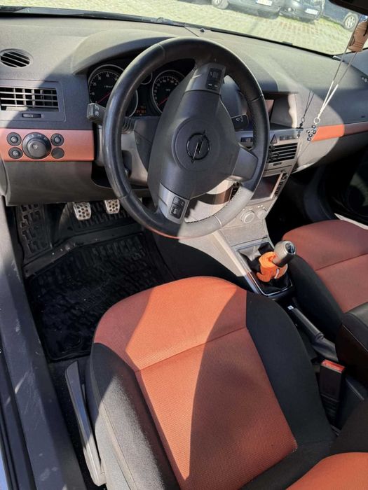 Продавам Опел астра х