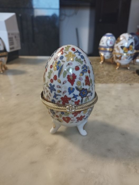 Порцеланови якца