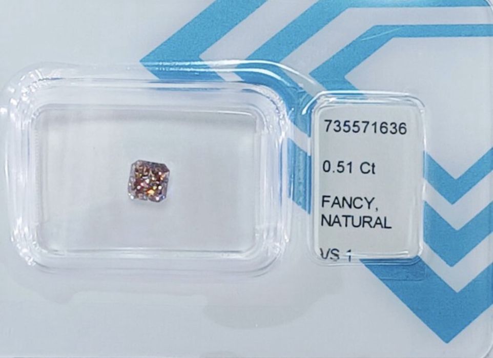 Инвестиционен Диамант  0,51 ct Розов  /Със Сертификат/Запечатан