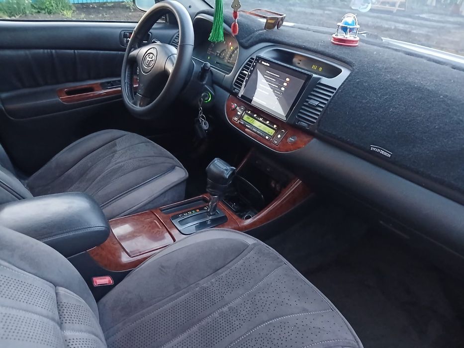 Продам Toyota Camry 2003 год,европеец,кожа