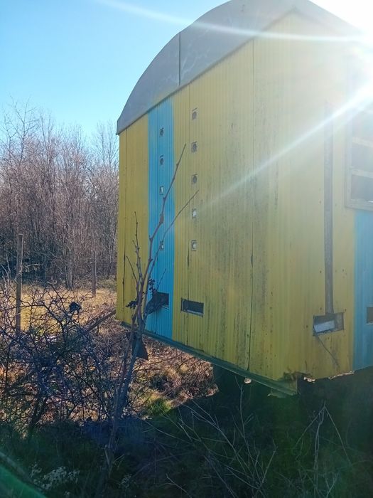 Фургон подвижен за пчеларство/пчели