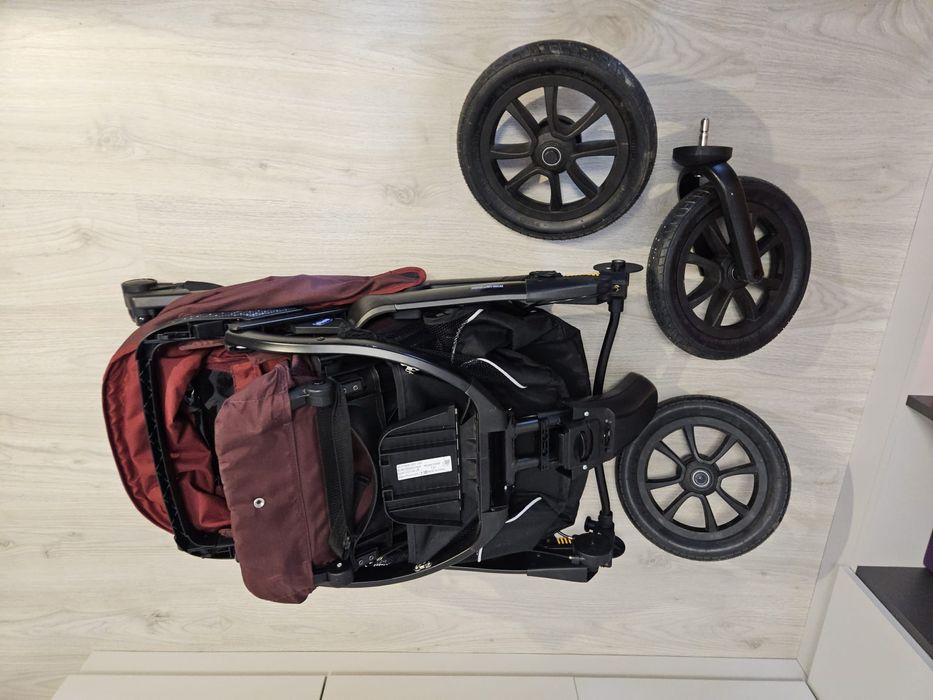 Cărucior de alergare Chicco trio active 3