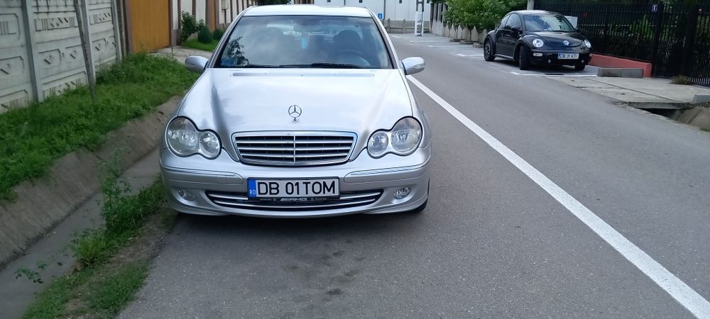 Vând Mercedes c clase 2005