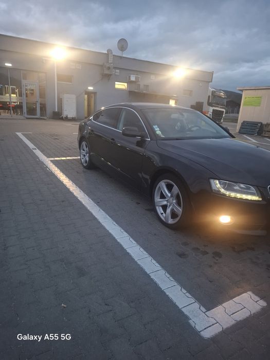 Vând Audi A5 2010