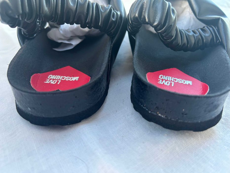 Sandale Love Moschino cu bretele încrucisate, marimea 38