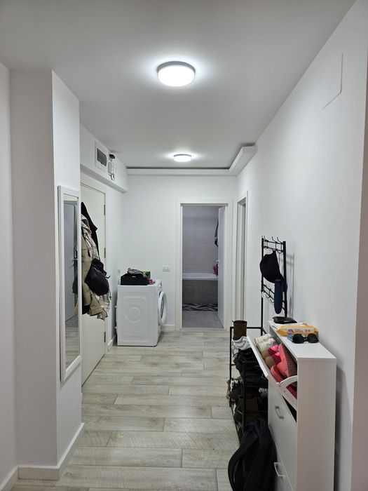 Închiriez apartament 2 camere + dressing + balcon 10mp Arbo Residence