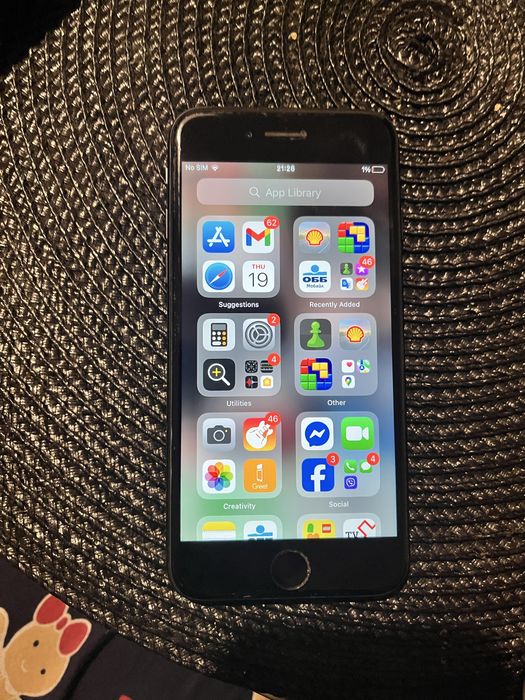 Продавам iphone 7