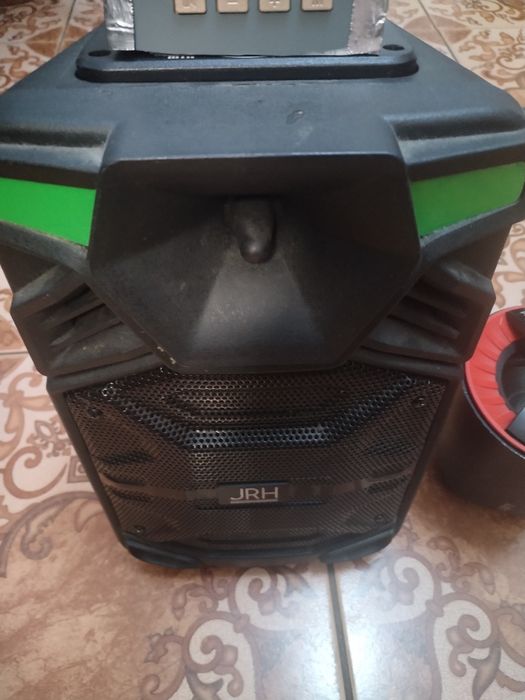 Boxe blutot funcționale