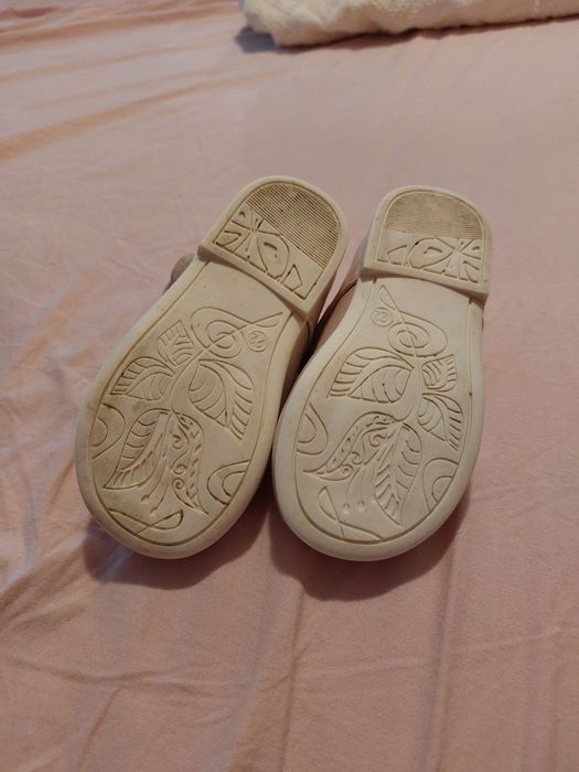 Бебешки обувки за момиченце номер 22