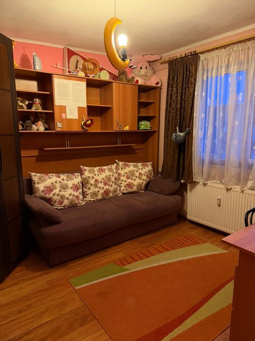 Închiriez apartament 2 camere Ploiesti Vest