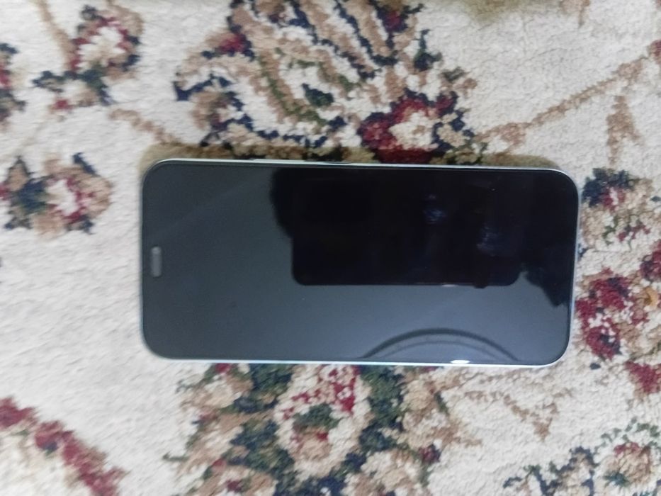 Honor X8B.  Sotiladi 256 xotira