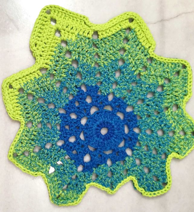 Плетена декорация, украса