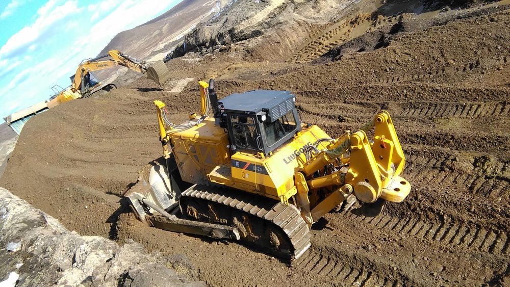Buldozer B320C brend LiuGong 38 tonn Boshlang'ich to'lovsiz kreditda!