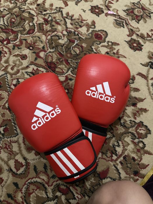 Боксерские перчатки Адидас’(оригинал)