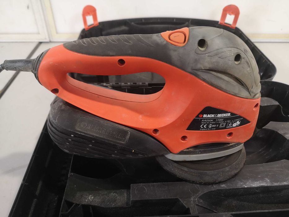 Ексцентрик шлайф - Black & Decker 170 W