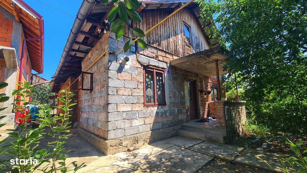 Casă de vânzare în comuna Valea Iașului, sat Mustățești, județ Argeș.