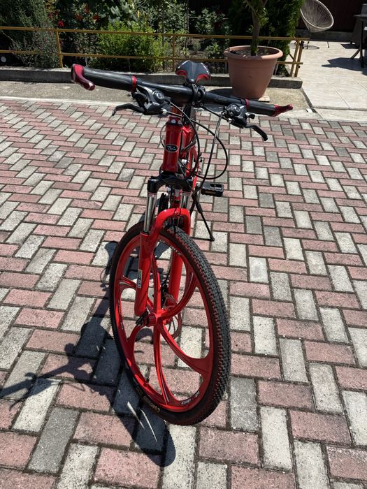 Bicicleta deosebita de vanzate! Land Rover