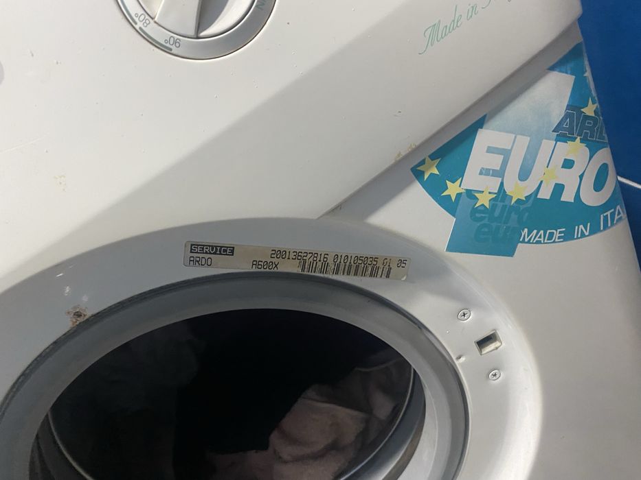 Продам стиральную машину