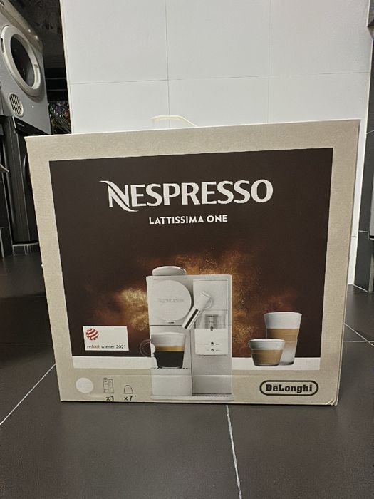 Espresor Delonghi Lattisima One