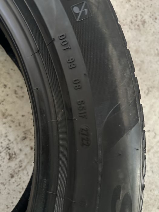 Set cauciucuri iarna 235 55 R19