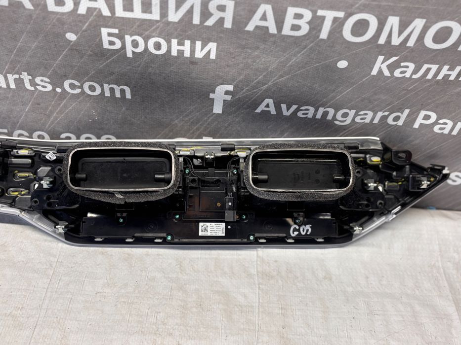 BMW G Серия • Централна декоративна лайстна с въздуховоди
