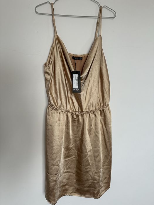 Rochie crem Nasty Gal marimea 46