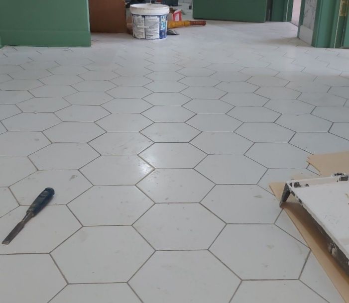 Кафельщик. Укладка плитки. Астана.