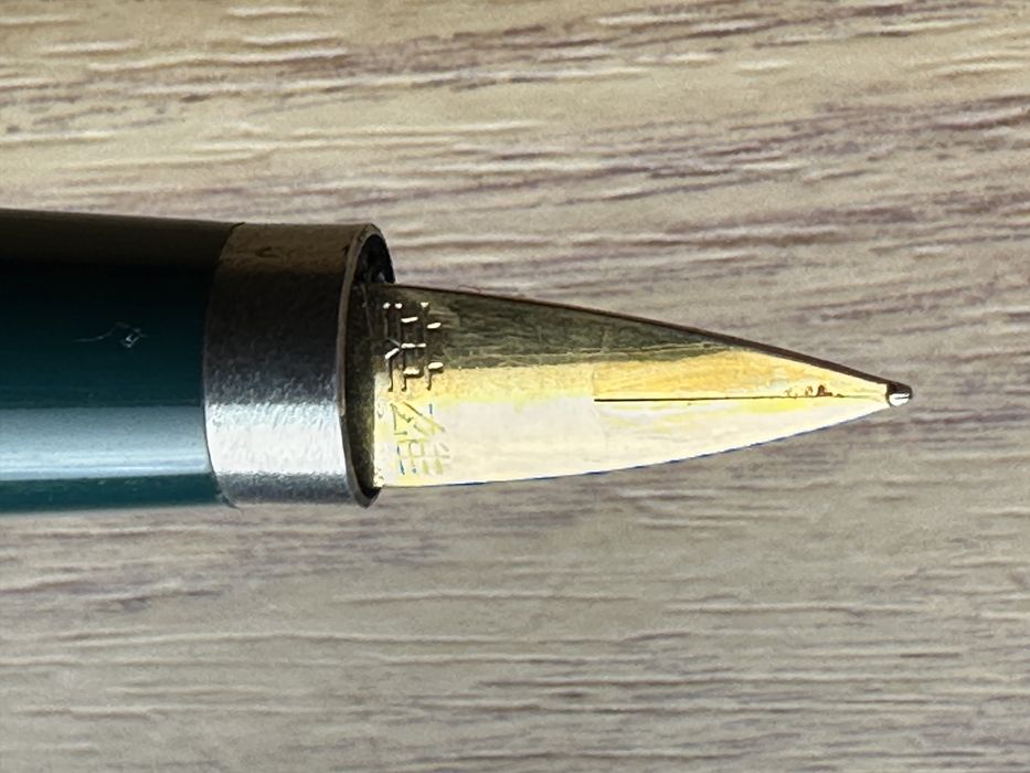 Stilou chinezesc Hero 221 special verde