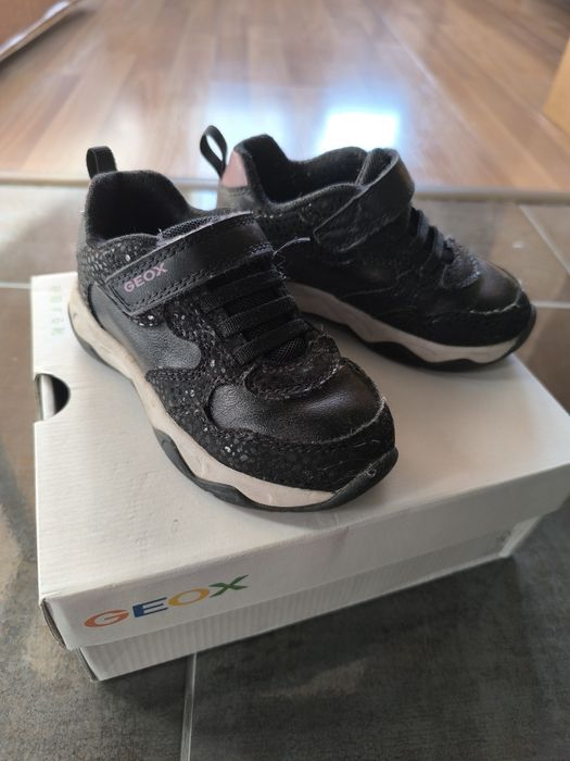 Детски обувки размер 24 и 25-  Primigi, Decathlon, Geox