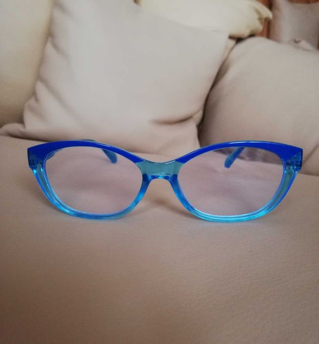 Нови Диоптрични Рамки за Очила