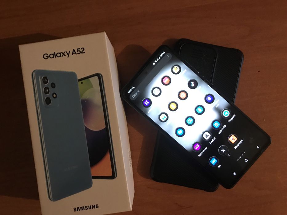 Продам самсунг Galaxy A52