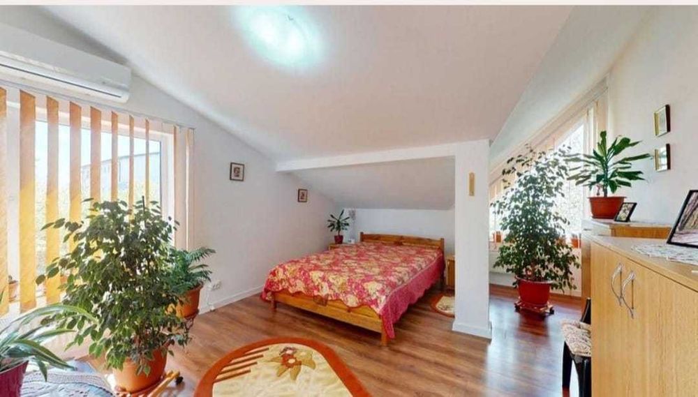 Casa de vanzare Voluntari - 8 Camere ( Parter + Mansarda )