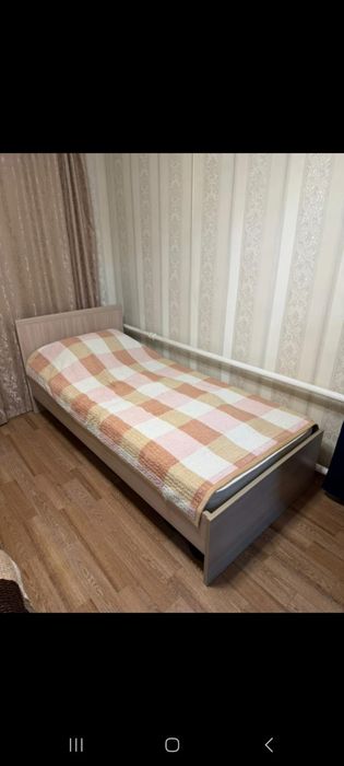 Кровать,шкаф, холодильник