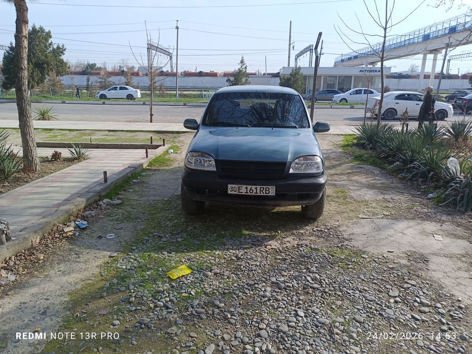 Chevrolet niva 2006