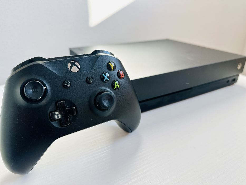 Xbox One X Impecabil