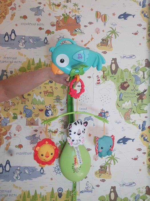Мобиль на кроватку,Fisher Price 3 в 1 весёлый попугай