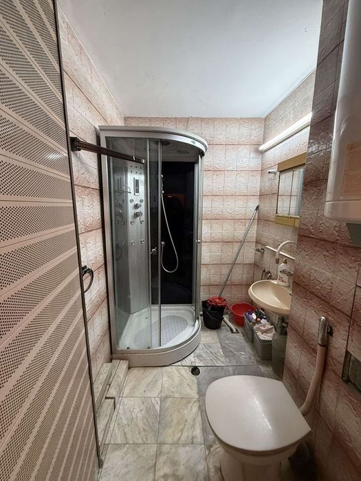 ДВУстаен апартамент! ж.к. Хаджи Димитър! Комуникативна локация!