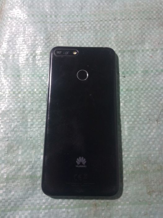 HUAWEI Y  prime  б.у