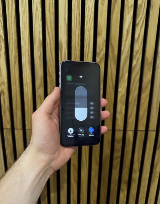 Продам Айфон 11 64gb