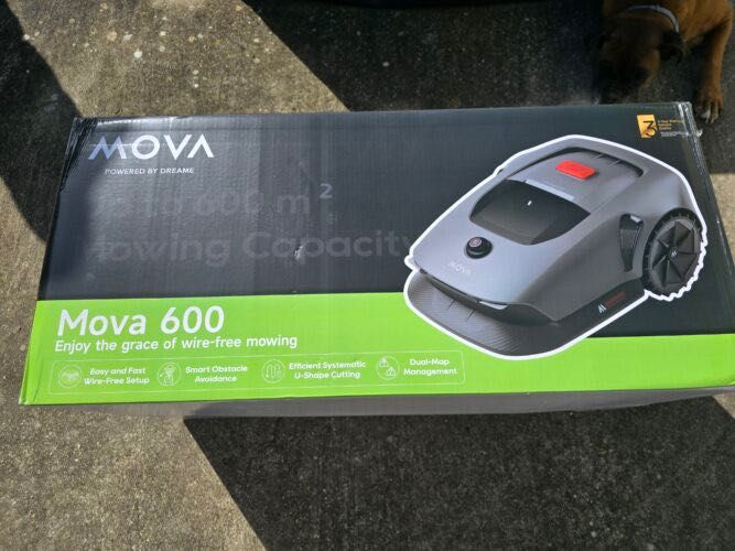 Robot pentru tuns iarba mova 600
