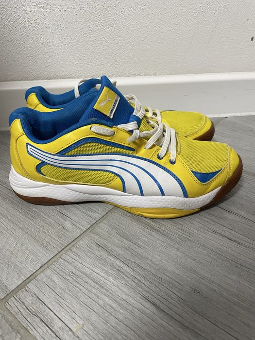 Adidasi Puma marimea 39