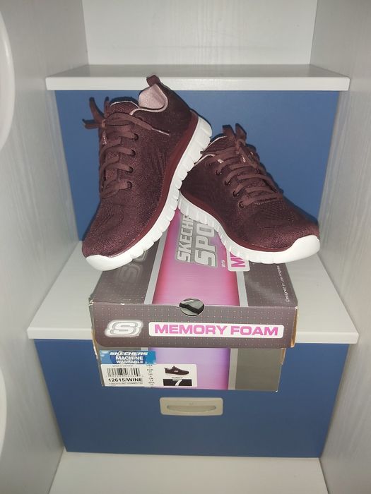 Adidași skechers