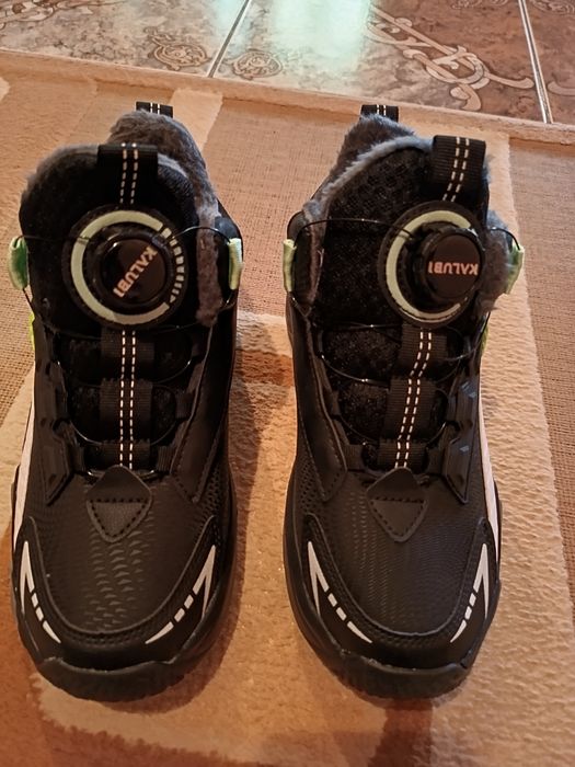 Зимние кроссовки