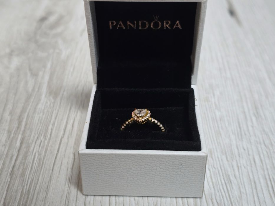 Inel Pandora gold inima alba