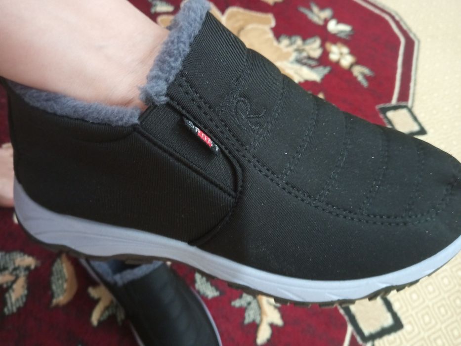 Продам обувь р.40